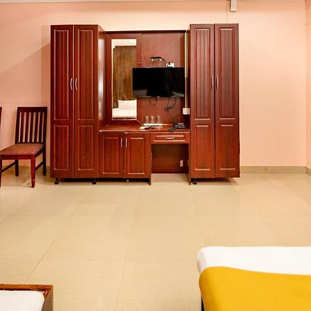 Hotel Harish Rāmeswaram Buitenkant foto